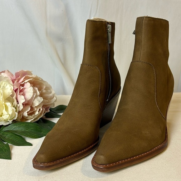 Dolce Vita Volli Suede Western Ankle Booties | Brown Pointed Toe Women’s NEW - Picture 1 of 7